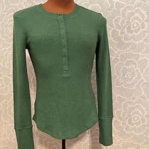 American eagle long sleeve women’s small button top